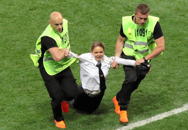 僅表達了其 僅表達了其